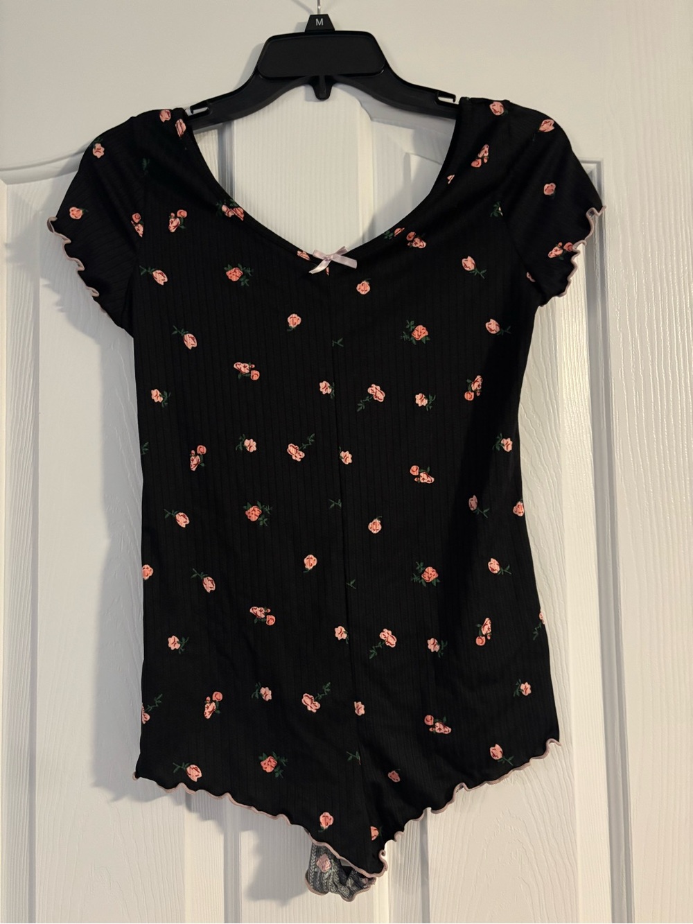 Women’s Black Floral Ribbed Short Sleeve Top